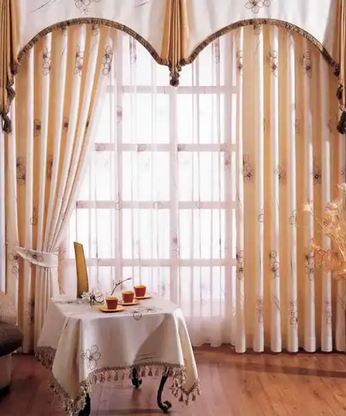 Dragon Mart Curtains