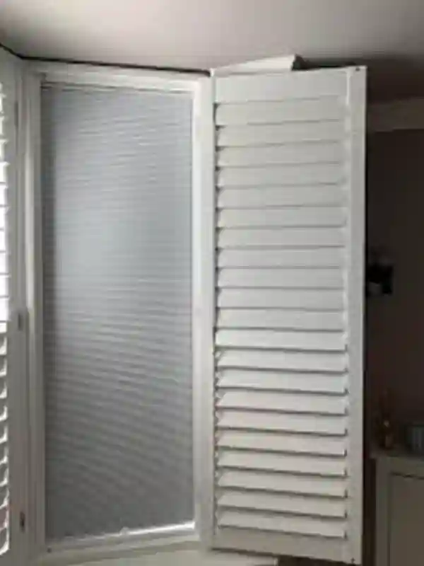 Blind fitting